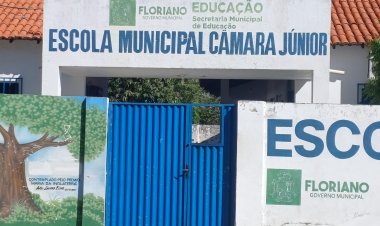 Floriano: Educação e Infraestrutura retomam roço e capina nas escolas do município