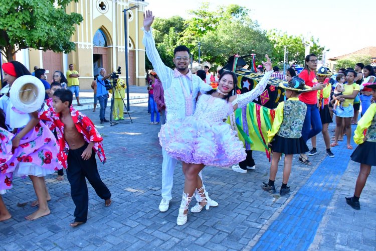 Secretaria de Cultura abre oficialmente as festividades do mês junino em Floriano