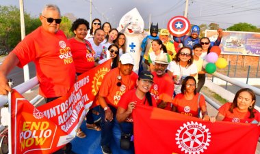 Carreta da Saúde reúne centenas de crianças e passa por diversos bairros em Floriano