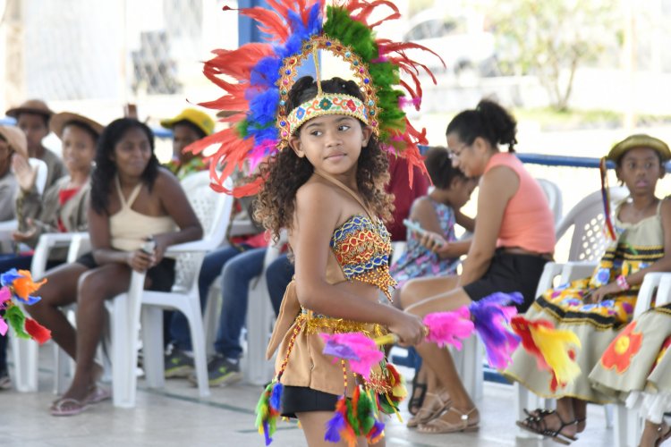 Dia do Folclore brasileiro é comemorado com apresentações culturais em Floriano