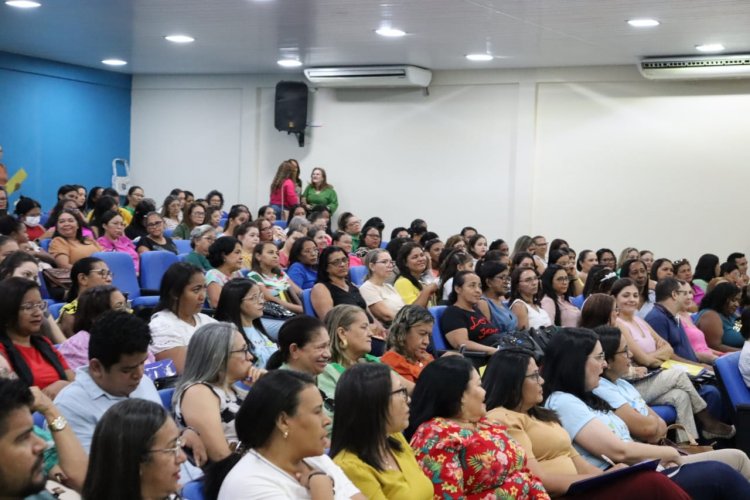 II Seminário Municipal do Programa Piauiense de Alfabetização na Idade Certa (PPAIC) é realizado em Floriano