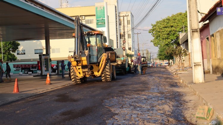 Rua São João recebe pavimentação asfáltica que beneficiará centenas de moradores da região