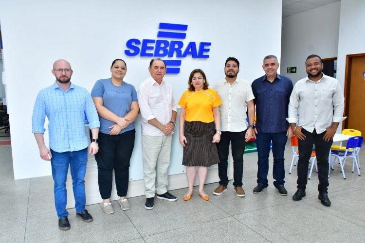 Floriano fortalece parcerias para desenvolvimento econômico com o Sebrae