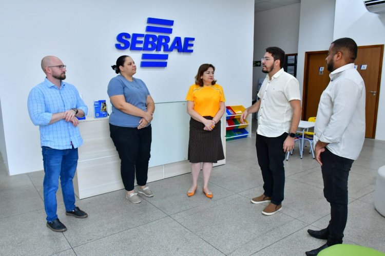 Floriano fortalece parcerias para desenvolvimento econômico com o Sebrae