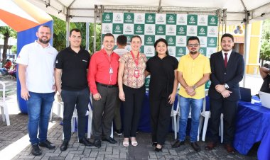 Procon de Floriano realiza ação "Consumidor Cidadão" em alusão ao mês do consumidor