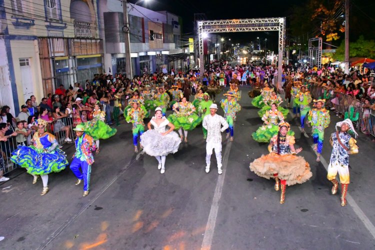 Prefeitura de Floriano encerra Circuito Junino em grande estilo nos 128 anos da cidade