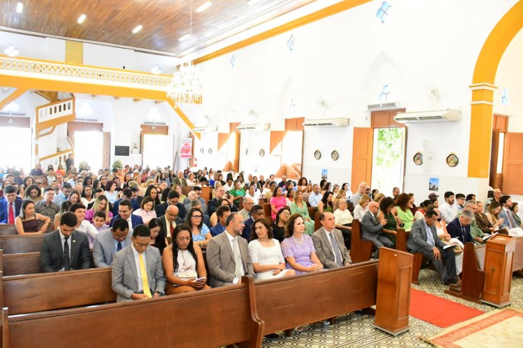 Momentos cívico, de ação de graças e de homenagens marcam o dia do aniversário de Floriano