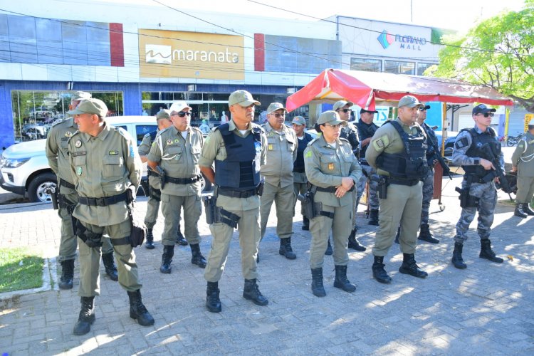 Momentos cívico, de ação de graças e de homenagens marcam o dia do aniversário de Floriano