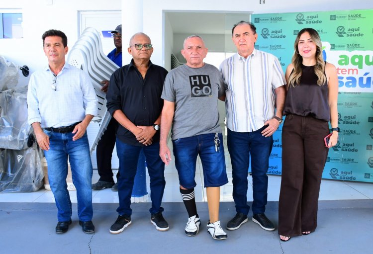 Prefeitura de Floriano entrega dispositivos de locomoção a usuários do SUS