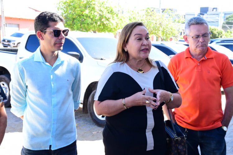Prefeitura de Floriano inicia vistoria da nova frota de transporte escolar da rede municipal