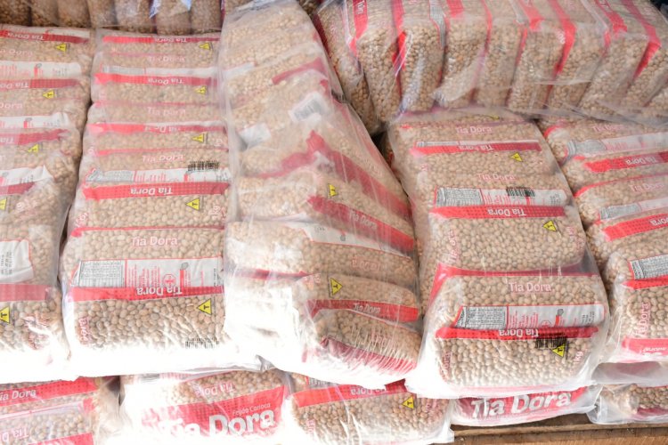 Prefeitura de Floriano inicia distribuição de produtos da alimentação escolar