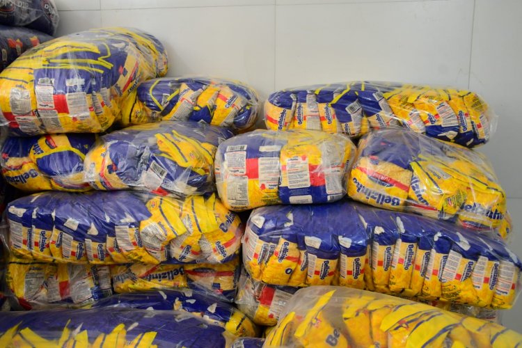 Prefeitura de Floriano inicia distribuição de produtos da alimentação escolar