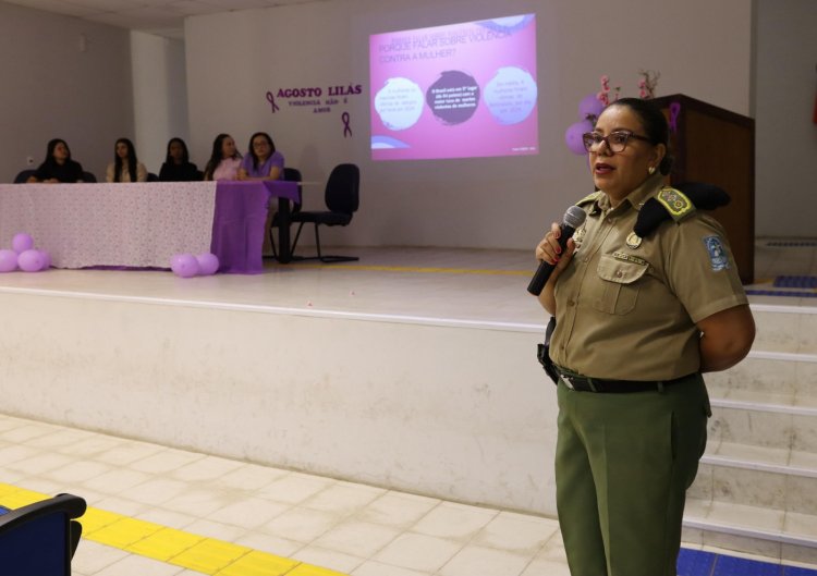 Agosto Lilás: Prefeitura de Floriano promove palestra sobre enfrentamento à violência contra a mulher