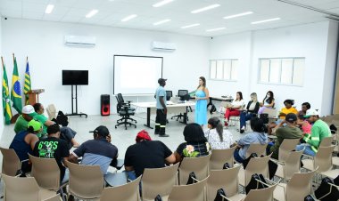 Prefeitura de Floriano promove capacitação para catadores de materiais recicláveis