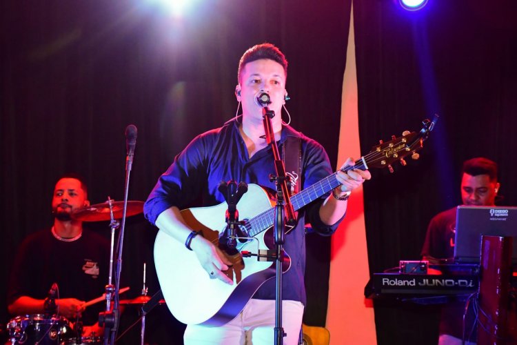 Prefeitura de Floriano celebra o Dia do Professor com festa promovida pela SEMED