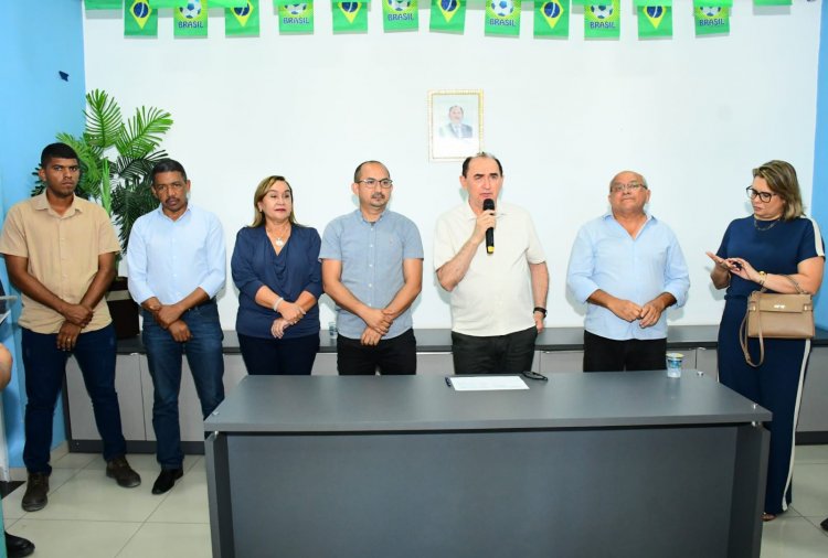 Prefeitura de Floriano assina ordens de serviço para obras de infraestrutura, lazer e educação no município
