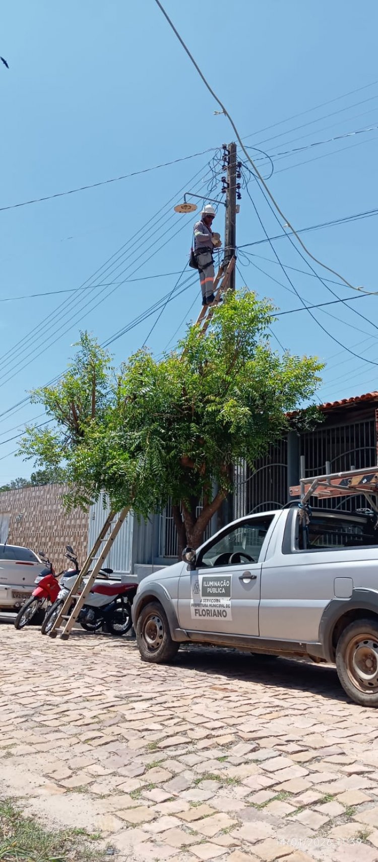 Iluminação Pública: Prefeitura de Floriano realiza mais de 600 serviços em dezembro de 2025