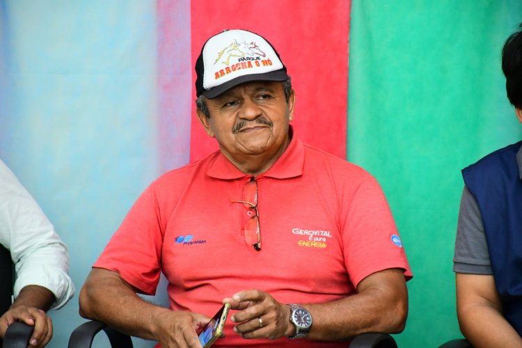 Prefeitura de Floriano se reúne com barraqueiros que atuarão no Carnaval 2026