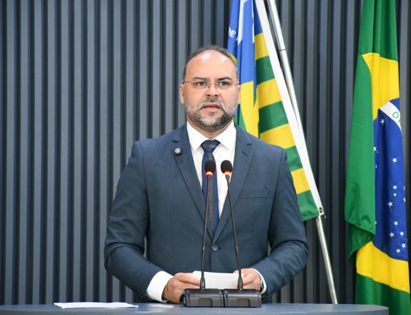 Vice-prefeito Joab Curvina apresenta mensagem do Poder Executivo na abertura do Ano Legislativo 2026