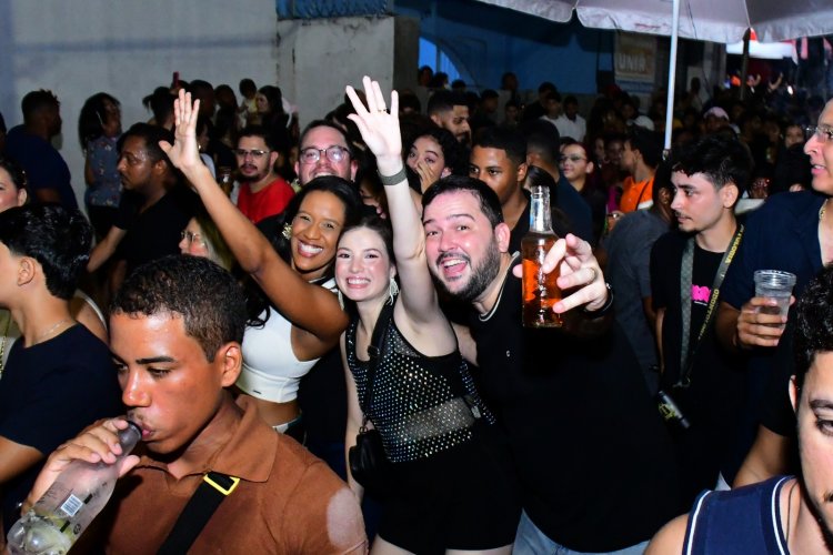 Arrastão com ‘O Kanalha’ consagra o carnaval de Floriano como um dos melhores do Piauí