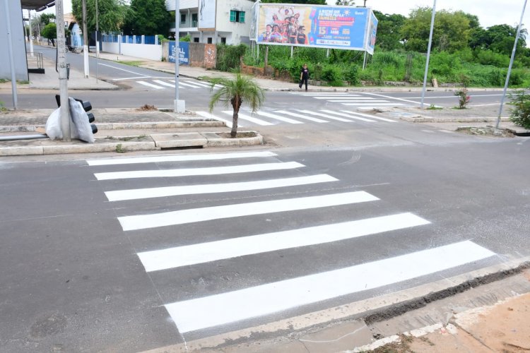 Prefeitura instala sinalização de trânsito através do OPA Floriano