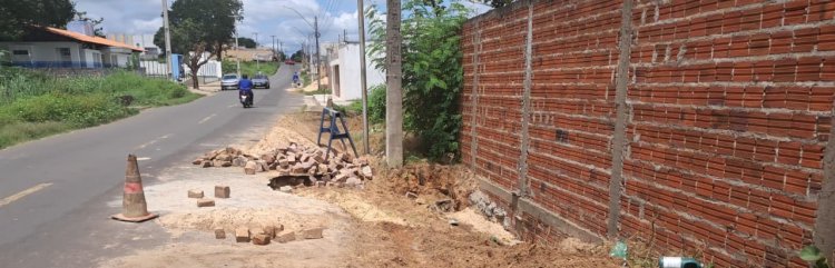 Prefeitura de Floriano realiza operação Tapa-Buracos em 14 bairros no mês de fevereiro