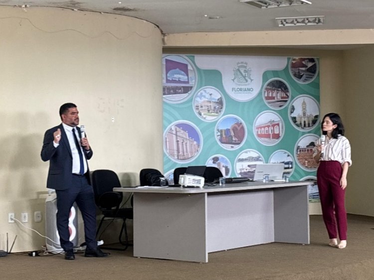 Controladoria de Floriano promove capacitação para fiscais de contratos