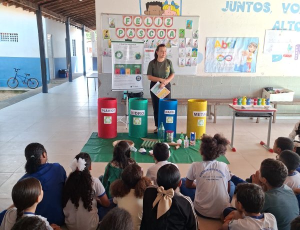 SEMAN de Floriano em parceria com a SEMARH realiza palestras em alusão ao Abril Laranja 