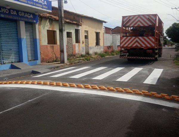 Superintendência de Trânsito de Floriano sinaliza principais vias da cidade
