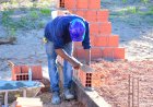 Equipe da Prefeitura de Floriano acompanha obras de reforma e ampliação em UBSs e escolas municipais