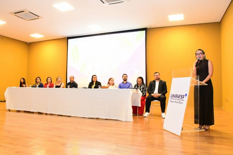 Prefeitura de Floriano realiza I Simpósio Interdisciplinar em Saúde Mental e fortalece rede de atenção psicossocial