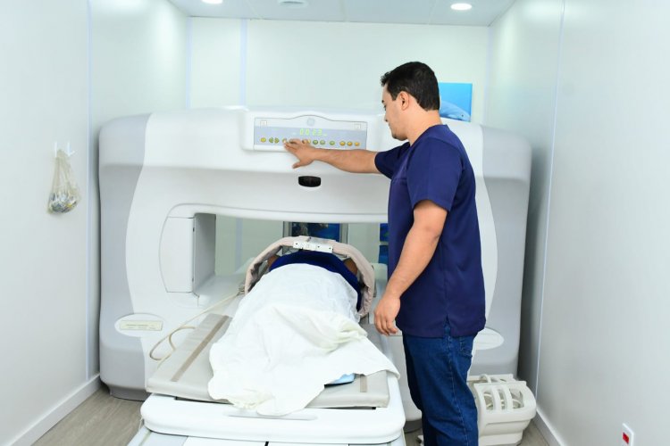 Prefeitura de Floriano inicia atendimentos na Carreta da Tomografia e amplia acesso a exames especializados